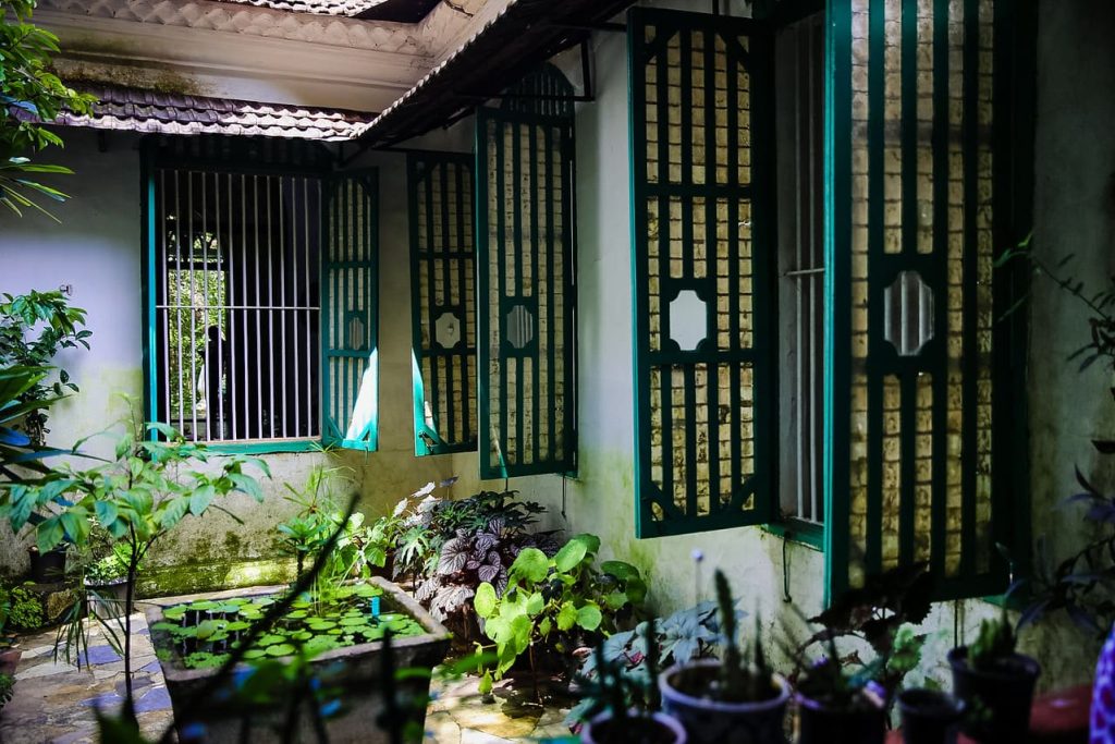 The image shows the oyster shell windows in Saligao, Goa