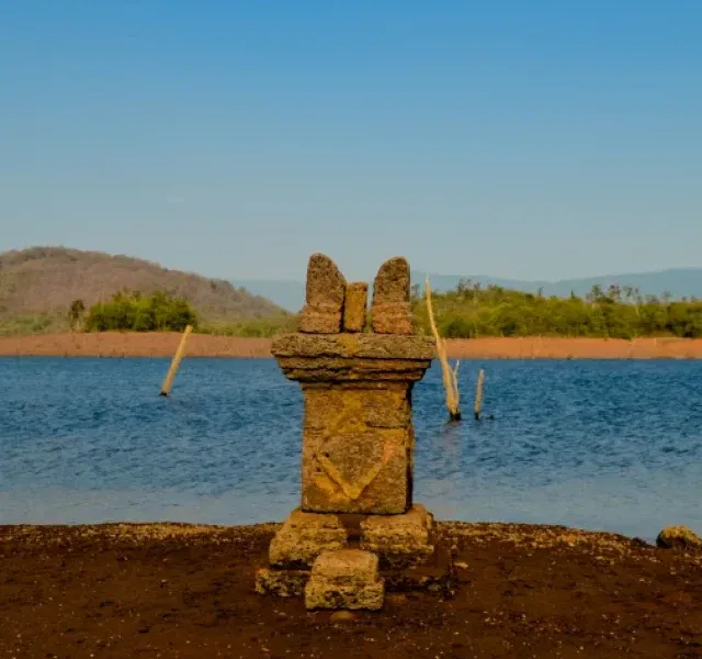 5 reasons why you should explore mysterious village of Curdi in Goa!