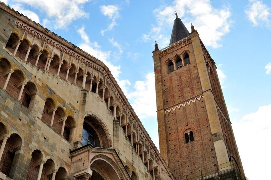 Parma city center and Castles- Exploraemilia- Italy - Tour