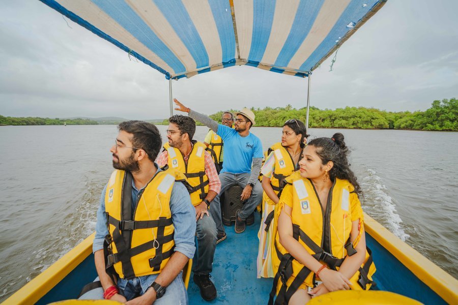 The Island Exploration at Divar - Tour